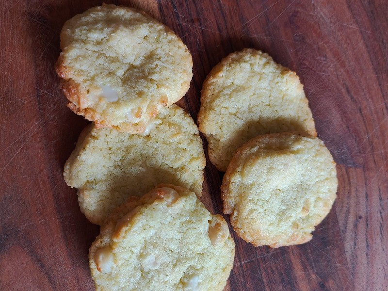 Macadamia-limoen-kokos koeken 12 stuks