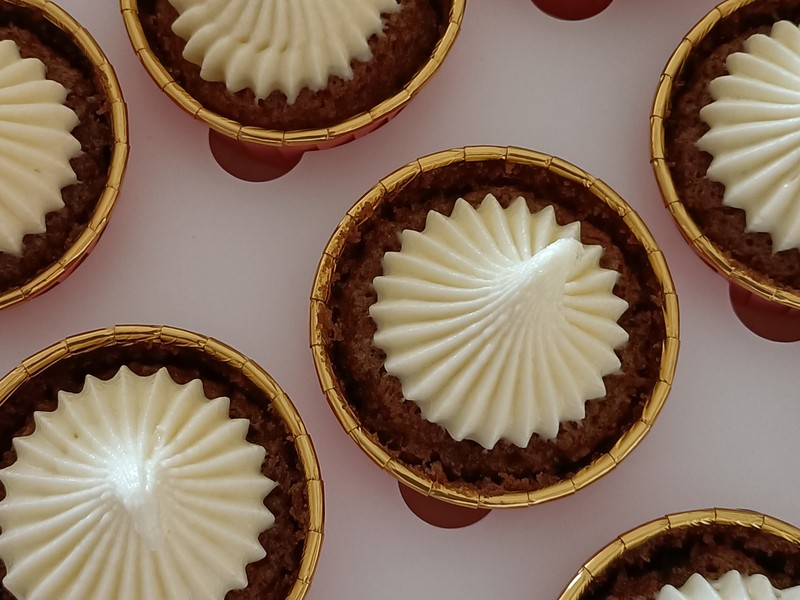 Wortel Cupcakes 12 stuks